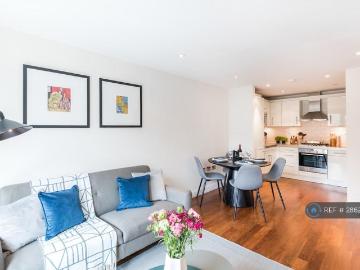 Goswell Road, London, EC1M 1 bed flat to rent £2,550 pcm £588 pw