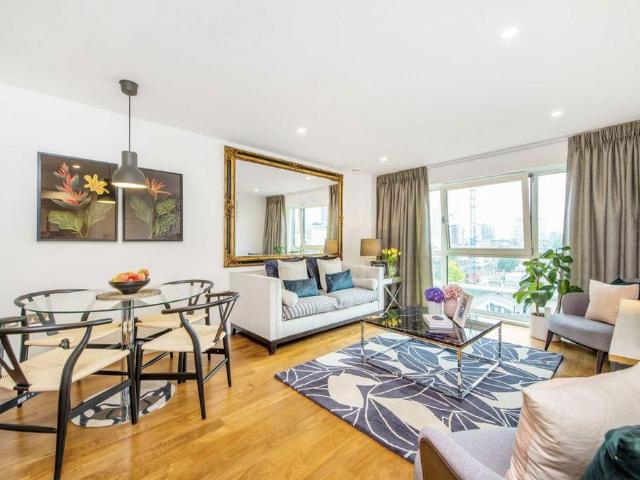 Goswell Road, London EC1M 1 bed flat to rent £2,650 pcm £612 pw