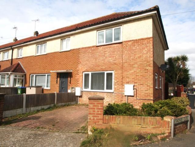 Gosden Road, Littlehampton BN17, 2 bed semi detached house to rent, £1,400 pcm | PrimeLocation