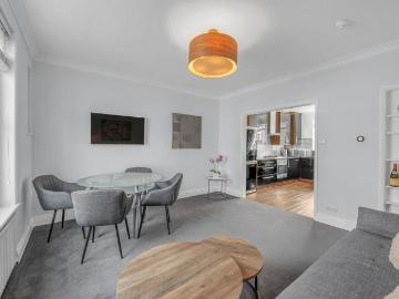 Gosfield Street, London 3 bed flat to rent £3,900 pcm £900 pw