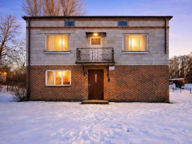 Gospodarstwo z budynkami i 11 600 m² w Chodliku polecam!