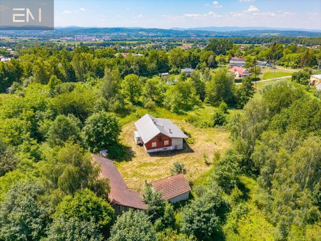 Gospodarstwo z domem i zabudowaniami 2,7 ha