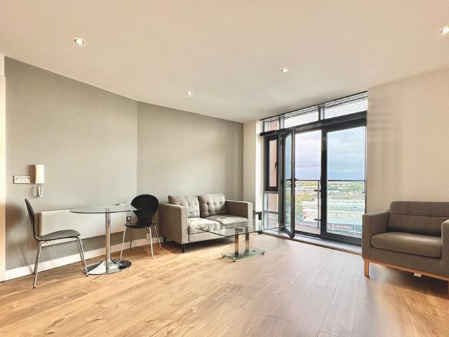 Gotts Road, Leeds LS12, 1 bed flat to rent, £995 pcm | PrimeLocation