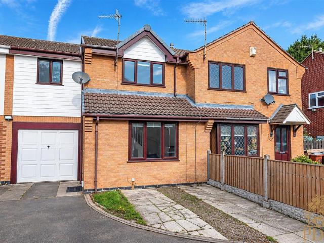 Gothic Close, Nottingham NG6, 3 bed terraced house to rent, £1,150 pcm | PrimeLocation