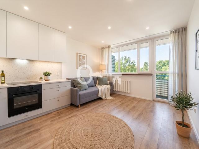 Gotowa kawalerka 23,10 m² w Sosnowcu remont, nowoczesna kuchnia