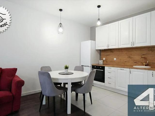 Polecam 37 m² gotowe do zamieszkania mieszkanie z dużym balkonem