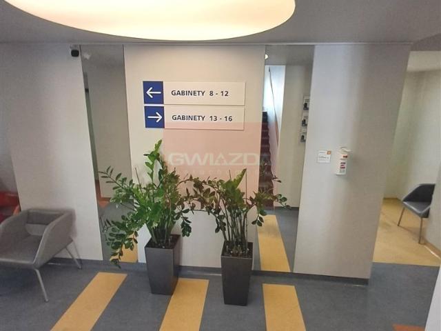 Gotowy budynek medyczny 811 m² w Warszawie zapraszam