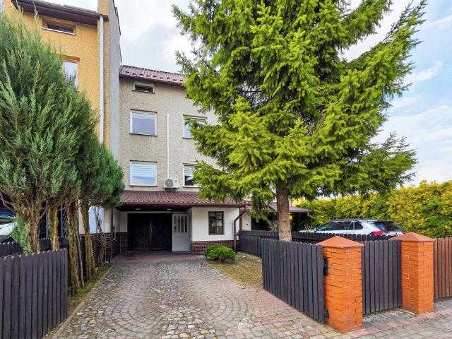 Gotowy dom 151 m² z garażem i dużymi poddaszami