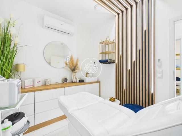 Gotowy lokal beauty z wyposażeniem, 53 m², od zaraz