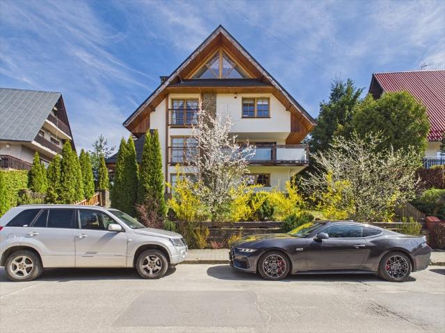 Gotowy pensjonat 9 pokoi, balkon, ogród, parking