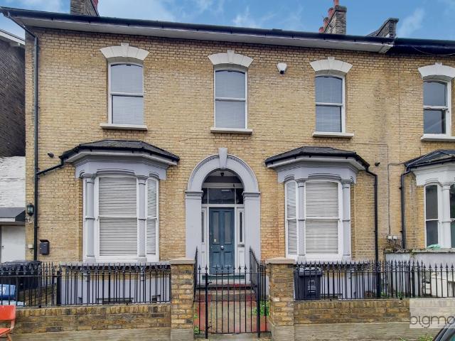 Goulton Road E5, 5 bed flat to rent, £5,300 pcm | PrimeLocation