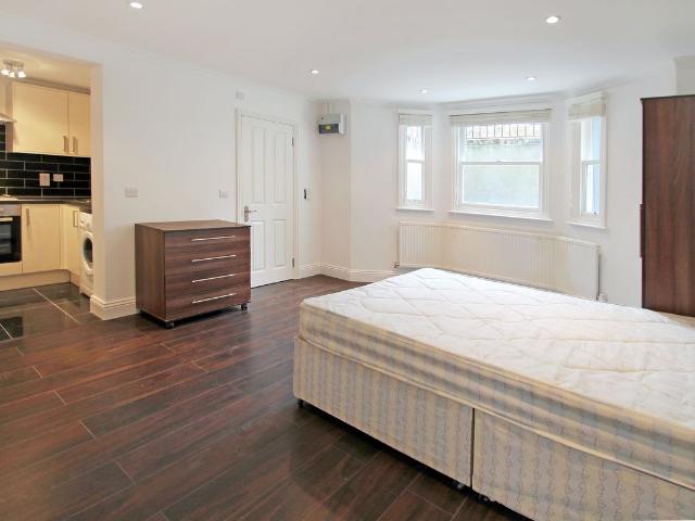 Goulton Road, London E5, Studio to rent, £1,750 pcm | PrimeLocation