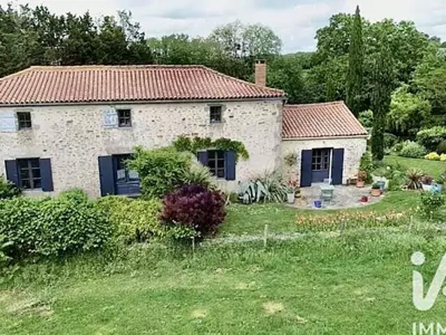 Gourgé 79200 Achat / Vente maison 6 pièces t6 terrasse cave