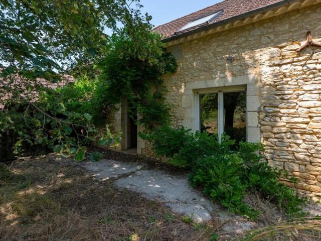 GOURDON, Maison de village 3 chambres, avec jardin et bureau ind