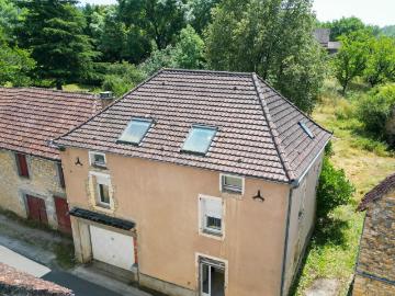 Gourdon, Maison de village 3 chambres, avec jardin et bureau. 130m² Gourdon