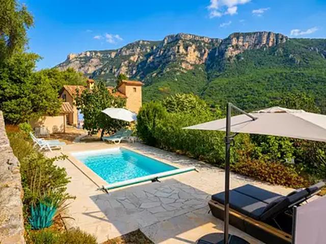 Gourdon 06620 Achat / Vente maison 6 pièces t6 piscine jardin