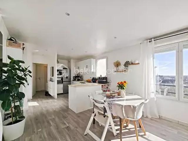 Goussainville 95190 Achat / Vente appartement 2 pièces t2 au dernier étage