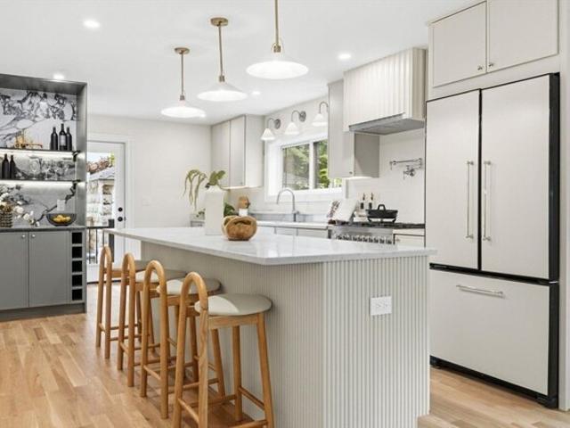 Governor Winthrop Rd Unit,somerville, Condo For Sale