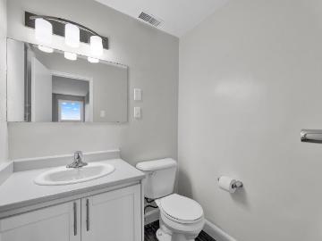 Governor House East and West Apartments 2 Bedroom Apartment for Rent at 351 351, 361, 369 London Road, Sarnia, ON N7T 4W4 Central City