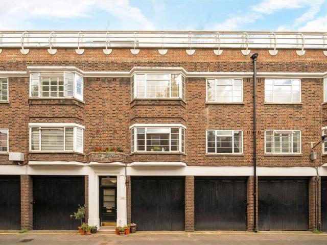 Gower Mews, London WC1E 2 bed flat to rent £3,467 pcm £800 pw