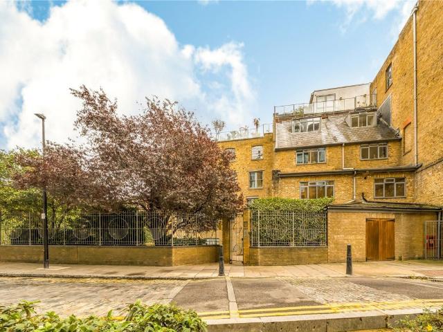 Gowers Walk, Aldgate East E1, 2 bed flat to rent, £2,550 pcm | PrimeLocation