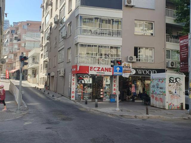 Göztepe Mahallesi'nde 2+1 Deniz Manzaralı Kiralık Daire