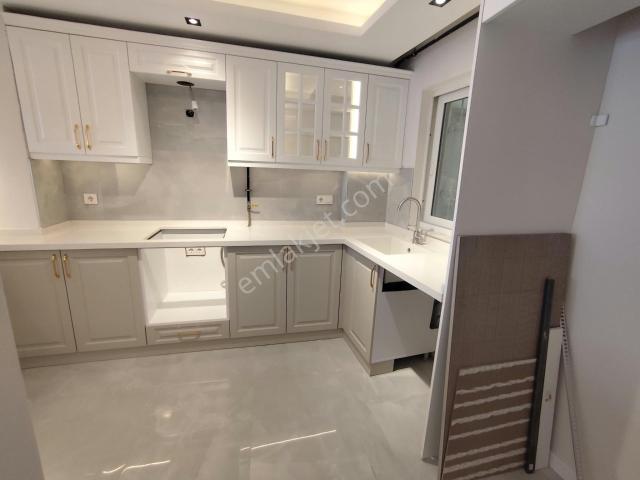 Göztepe Mahallesi'nde 3+1 Modern Yenilenmiş Satılık Daire
