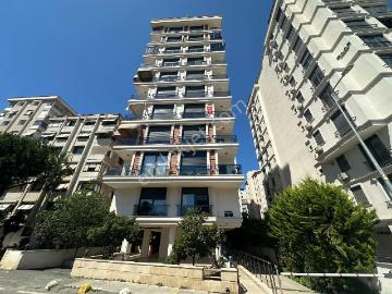 Göztepe Mahallesi'nde Geniş Balkonlu Kiralık 3+1 Daire