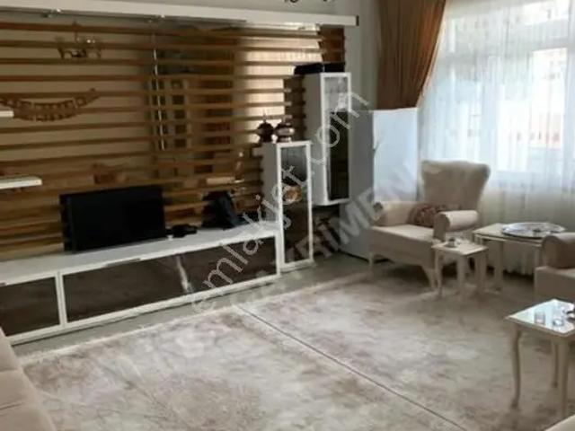 Göztepe Mahallesinde Medipole Yakın Büyük Temiz 2+1 Daire