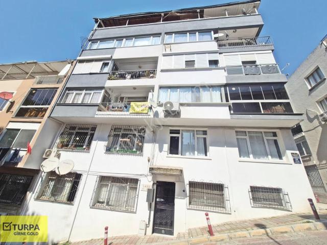 Göztepe Mesleki Ve Teknik Anadolu Lisesi Karşısı Satılık Daire