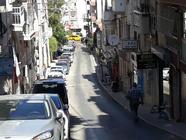 Göztepe Metroya300mt Tranvaya Mit Caddeye 200mt Bakımlı Arakat