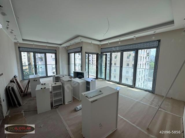 GÖZTEPE ÖZGÜRLÜK PARKI MANZARALI 160 M2 GENİŞ 4+1