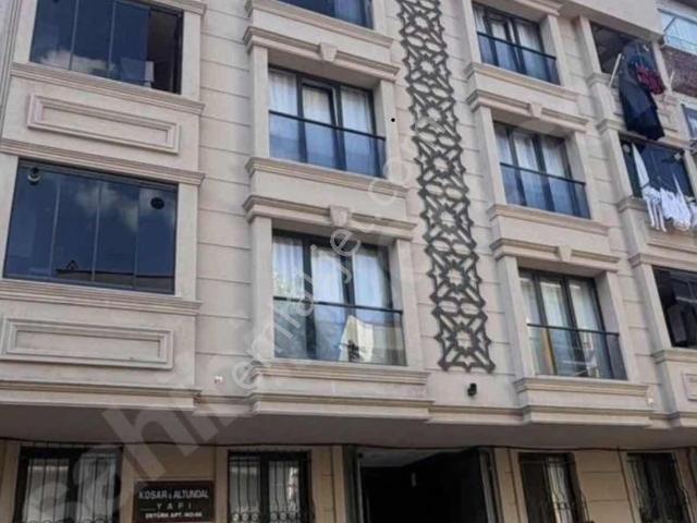 Göztepe De 2+1,108 M2 Net,bahçe Kat Genç Bina Lüx Yapım