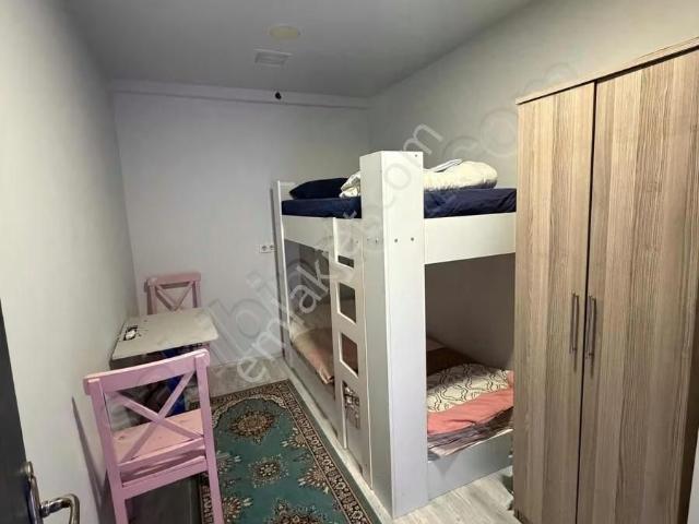 Göztepe Şehir Hst Yanında Cadde Üstü Eşyalı Faturalar Dahil