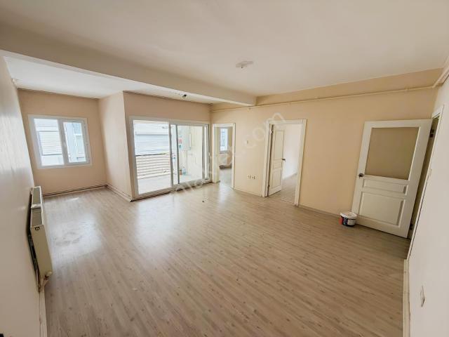 Göztepe Sahil Tranway Yakını Doğalgazlı Kiralık Daire 2+1