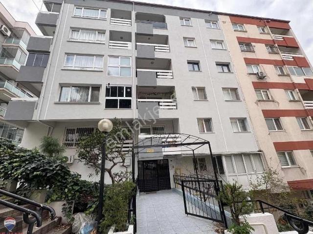 Göztepe Türk Kolejı Karşısında Denız Manzaralı 3+1 Kıralık Daıre