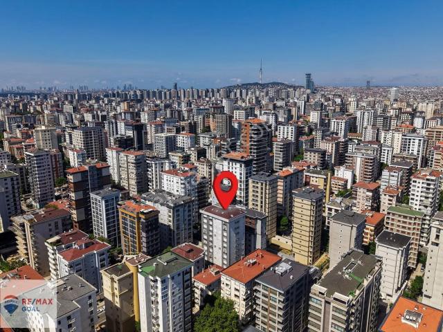 Göztepe Tanzimat Sokak'ta Bağdat Caddesi'ne 300 M. Satılık 3+1