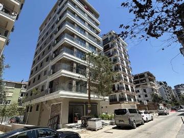 GÖZTEPE'DE SIFIR OTOPARKLI BİNADA 3 CEPHELİ LÜKS 3+1 DAİRE