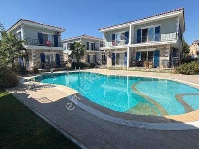 Gözde Life'tan Foça Yenibağarasında For Sale Lüks Havuzlu Villa