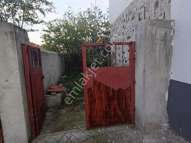 Gözde Life'tan Karakuzu Köyünde Satılık Köy Evi Ve Arsası