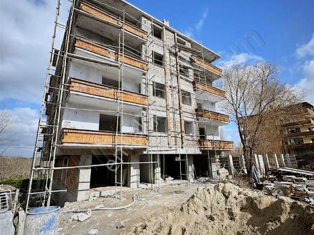 Gözfer Hastanesi Dibinde Saygılı Caddesi Üzeri Arakat