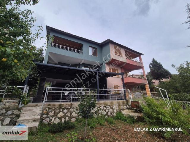 Gözne Yaylası'nda Deniz Manzaralı Meyve Bahçeli Satılık Villa