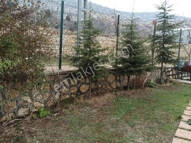 Gözne'de Site İçerisinde Deniz Manzaralı Villa