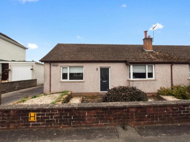 Gloucester Avenue, Dumfries, DG2 2 bed bungalow to rent £850 pcm £196 pw
