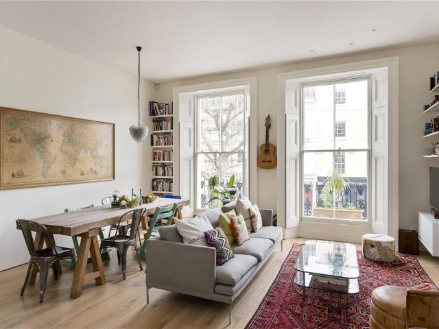 Gloucester Avenue, London NW1 4 bed maisonette to rent £10,000 pcm £2,308 pw