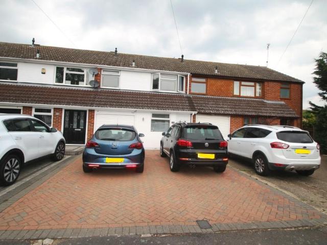 Gloucester Avenue, Maldon CM9 3 bed terraced house to rent £1,550 pcm £358 pw