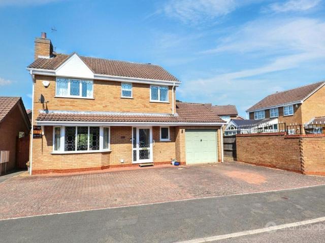 Gloucester Close, Nuneaton CV11, 4 bed detached house to rent, £1,400 pcm | PrimeLocation