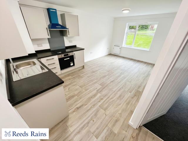 Gloucester Grange, Staffordshire ST5 1 bed apartment to rent £650 pcm £150 pw
