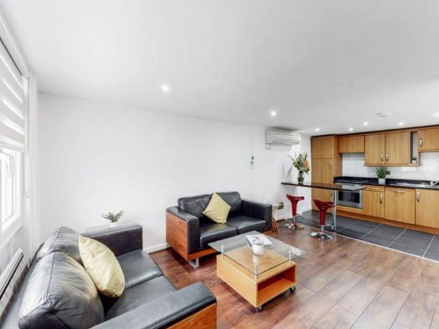 Gloucester Place, London W1U, 1 bed flat to rent, £2,968 pcm | PrimeLocation