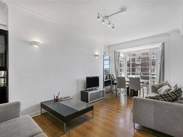 Gloucester Place, London NW1, 3 bed flat to rent, £5,300 pcm | PrimeLocation